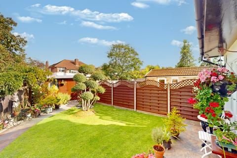 3 bedroom semi-detached bungalow for sale, Pavilion Way, Ruislip HA4