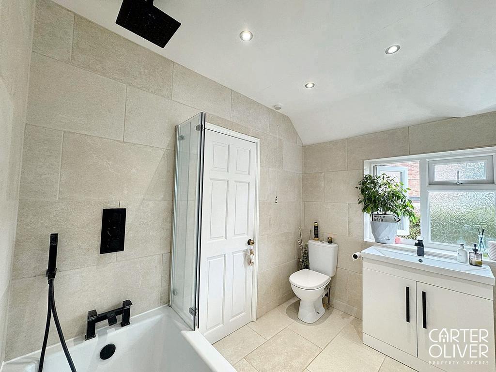 Family bathroom
