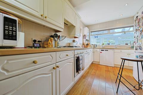 undefined, Fairfield Avenue, Kirk Ella, HU10 7UQ