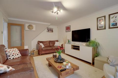 4 bedroom detached house for sale, Mill Bridge Close. Crewe Green