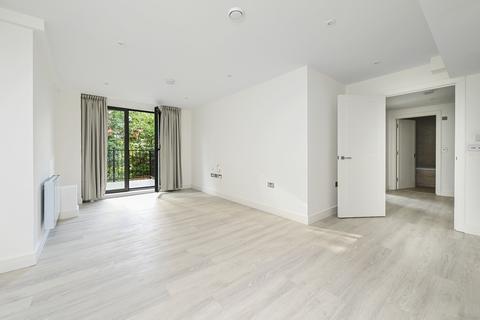 undefined, Farnborough Road, Farnborough, GU14
