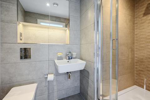 undefined, Farnborough Road, Farnborough, GU14