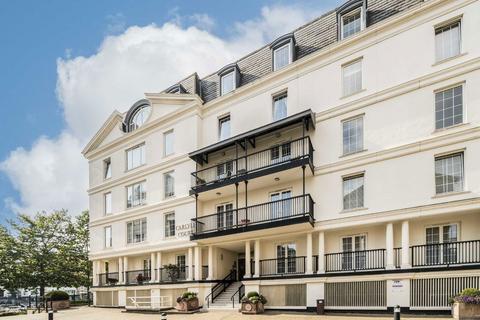 3 bedroom flat for sale, Carlyle Court, London SW10