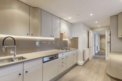 3 bedroom flat for sale, Carlyle Court, London SW10