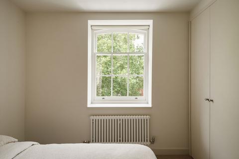 3 bedroom apartment to rent, Newcourt Street, London, NW8