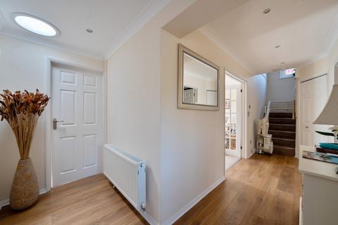 3 bedroom detached house for sale, Balmoral Way, Surrey SM2
