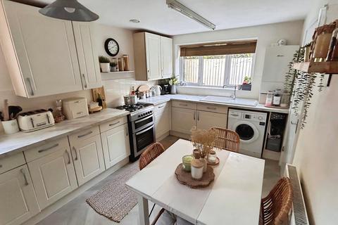 2 bedroom end of terrace house for sale, Abbey Rise, Tavistock, PL19