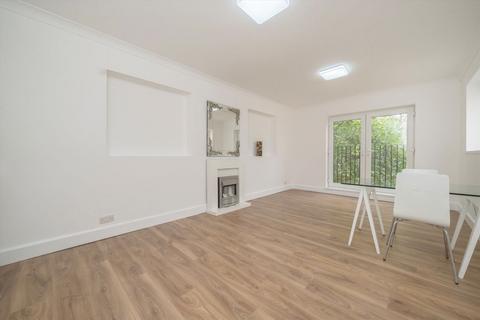 undefined, Southdown Avenue, London W7