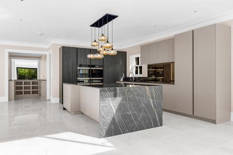 undefined, 35 Ridgeway, Hutton, CM13