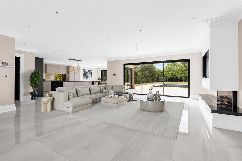 Property 8 D35 Internal-51 11-09-25 15 22.jpg