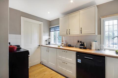 3 bedroom detached house for sale, Turners Hill Road, Worth, Crawley, West Sussex, RH10