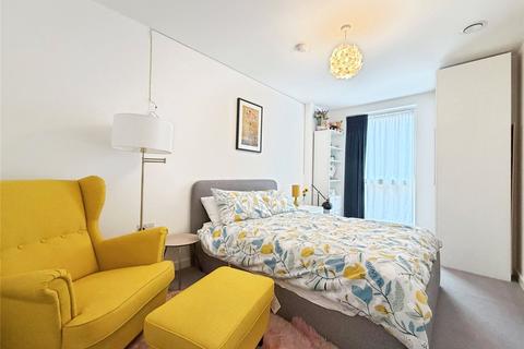 3 bedroom flat for sale, Regal Walk, Bexleyheath DA6