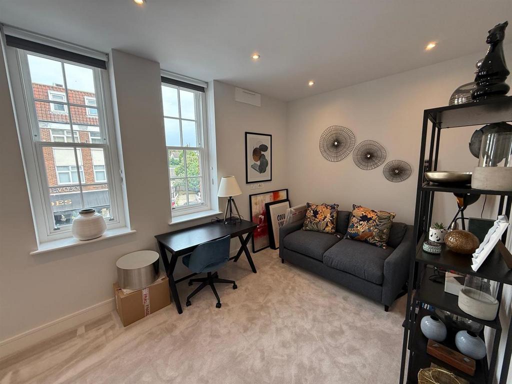 Davidson Frost-Wellings, DFW Finchley Road, Second