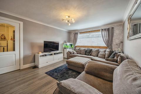 101 Deanburn, Penicuik, EH26 0HZ