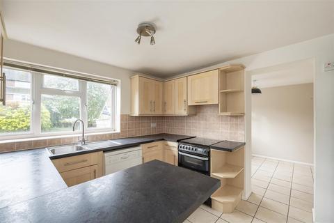 3 bedroom detached house for sale, Molescroft, Harpenden