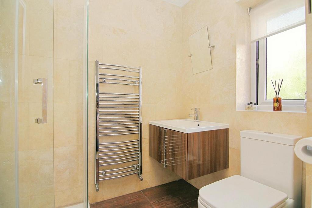 Ensuite