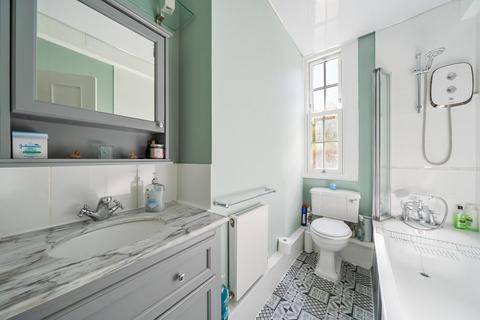 2 bedroom flat for sale, Odger Street, Battersea, London, SW11