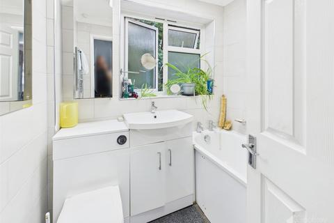 undefined, Kingsland, Harlow CM18