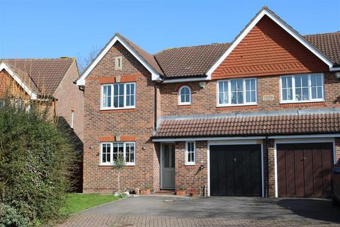 FALCON WOOD, LEATHERHEAD, KT22