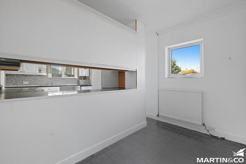 3 bedroom semi-detached house for sale, Forest Drive, Chelmsford