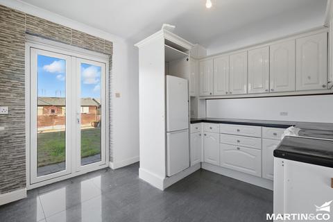 3 bedroom semi-detached house for sale, Forest Drive, Chelmsford