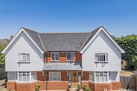 undefined, Main Road, Great Leighs, CM3