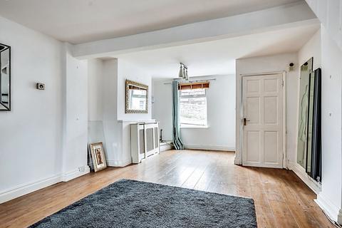 2 bedroom terraced house for sale, Eastcott Hill, Swindon SN1