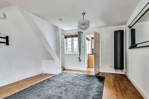 2 bedroom terraced house for sale, Eastcott Hill, Swindon SN1