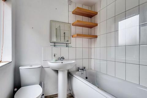 2 bedroom terraced house for sale, Eastcott Hill, Swindon SN1