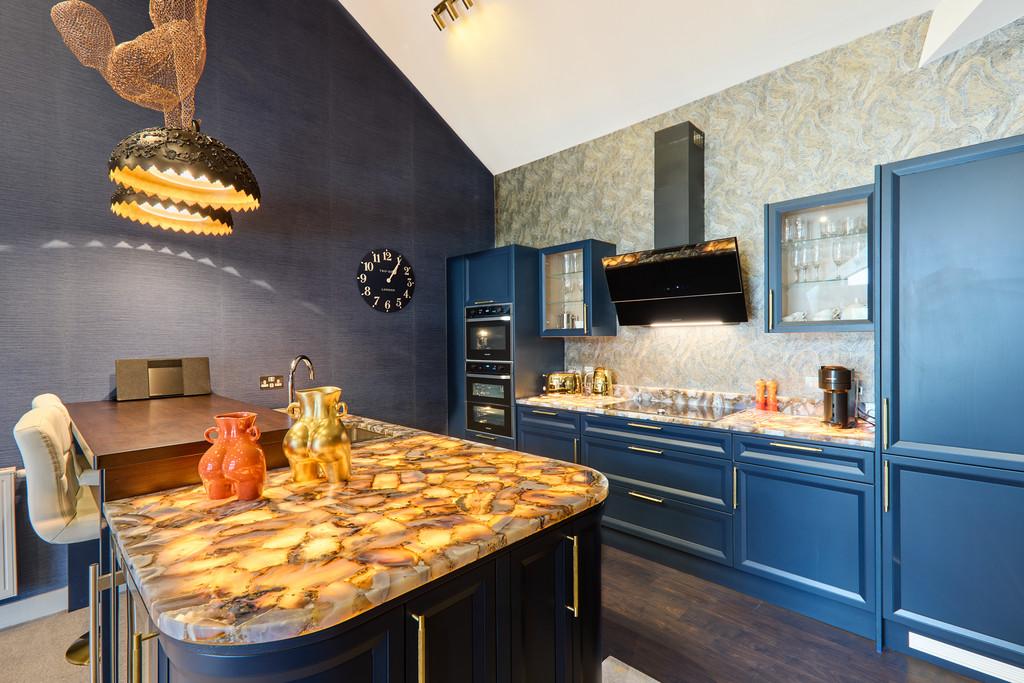 Kitchen / dining area