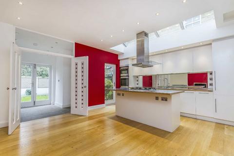 undefined, Wavendon Avenue, London W4