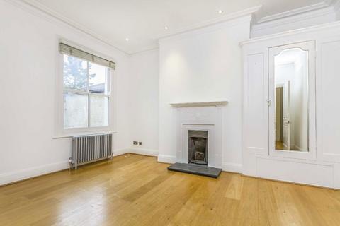 undefined, Wavendon Avenue, London W4