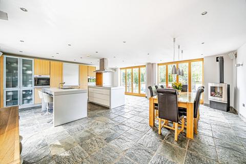 6 bedroom barn conversion for sale, Farleigh Lane, Basingstoke RG25