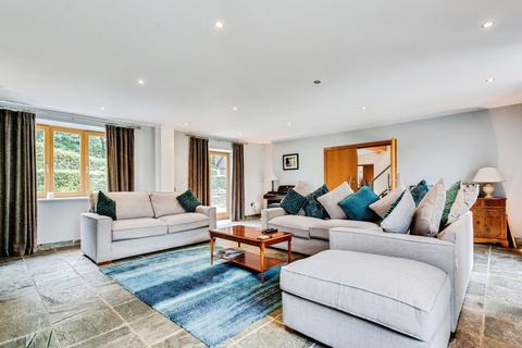 2, Clump Barn Farleigh Lane, Dummer, Basingstoke, RG25 2AF