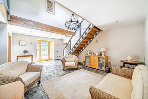 6 bedroom barn conversion for sale, Farleigh Lane, Basingstoke RG25