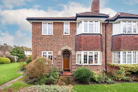 2 bedroom maisonette for sale - Ditton Lawn, Thames Ditton KT7