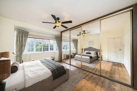 2 bedroom maisonette for sale, Ditton Lawn, Thames Ditton KT7