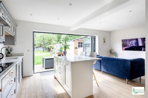 undefined, Winern Glebe, Byfleet KT14