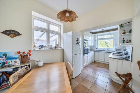 4 bedroom detached house to rent, Aylmer Road, East Finchley, London, N2