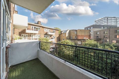 3 bedroom flat for sale, Westbridge House, Battersea, London, SW11