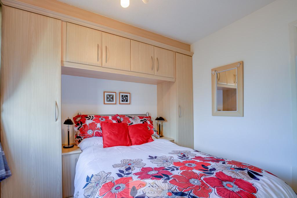 Bedroom 2.3
