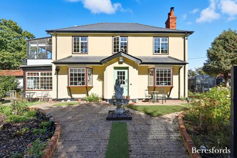 3 bedroom detached house for sale, Colchester Road, Great Totham, CM9
