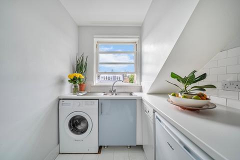 2 bedroom flat for sale, Adolphus Road, Finsbury Park, London, N4