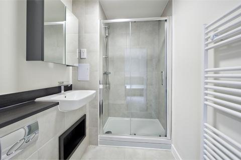 2 bedroom flat to rent, at Manchester, 10 Honeysuckle House 12, Springfield Drive SW17