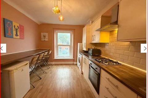 5 bedroom house to rent, Walter Road, City Centre, Swansea