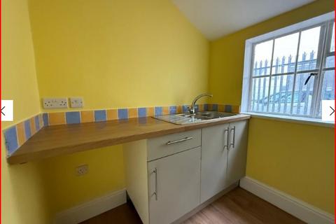 5 bedroom house to rent, Walter Road, City Centre, Swansea