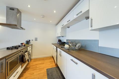 2 bedroom apartment to rent, Pinnacle Quay, Sutton Harbour PL4