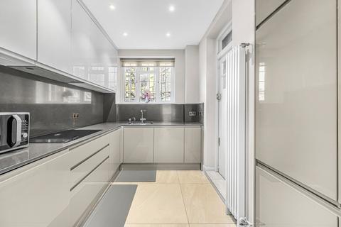 3 bedroom flat to rent, Westchester House, 70-86 Seymour Street, London