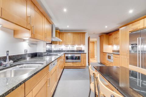 4 bedroom flat to rent, Arcadian House, Imperial Crescent, Imperial Wharf, London