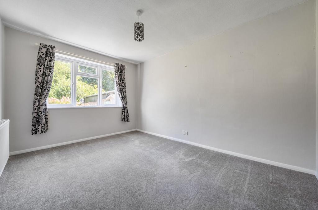 Bedroom/Dining Room